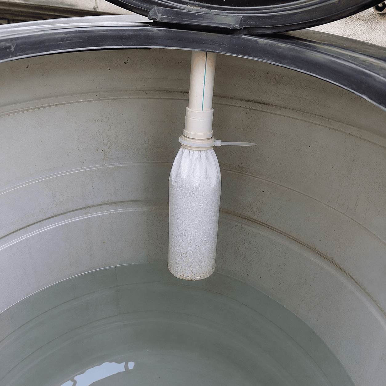 Rinsing and reusing the filter bag